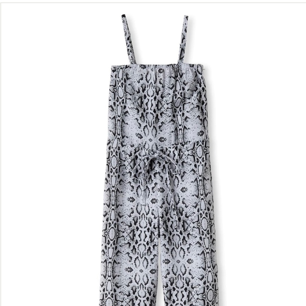 Stella cove snakeskin jumpsuit sz 12